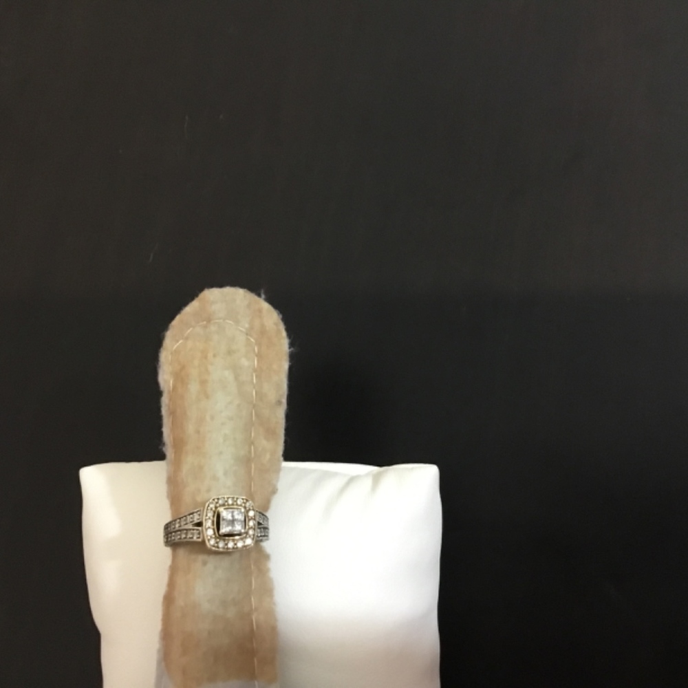 Ring - Picture 5 of 5